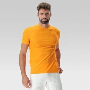 NWT UYN Run Fit Layering Athletic Shirt, Orange Pop, Size L